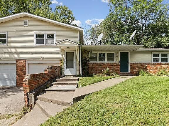 2nd image of 6001 N Teresa Dr #A & B