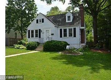 2nd image of 4540 Windsor Ln