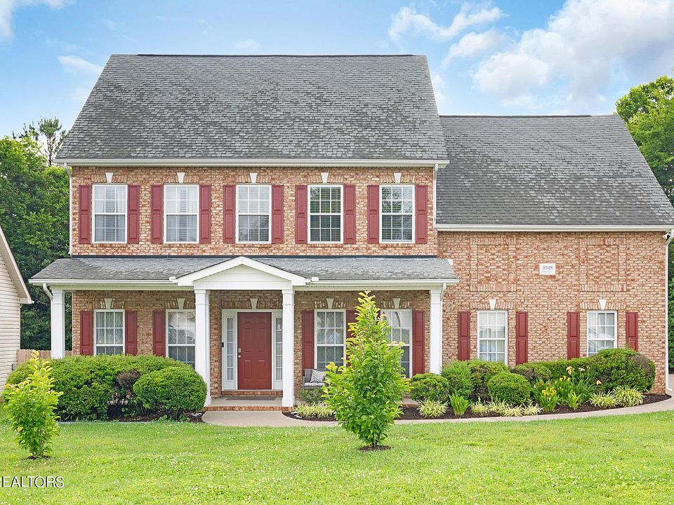 1st image of 6948 Wyndham Pointe Ln
