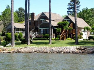 2008 Signal Point Ln, Guntersville, AL 35976