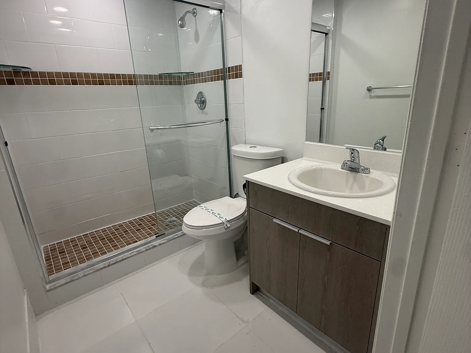2 bed, 1020 sqft, $2,829 — Photo 2