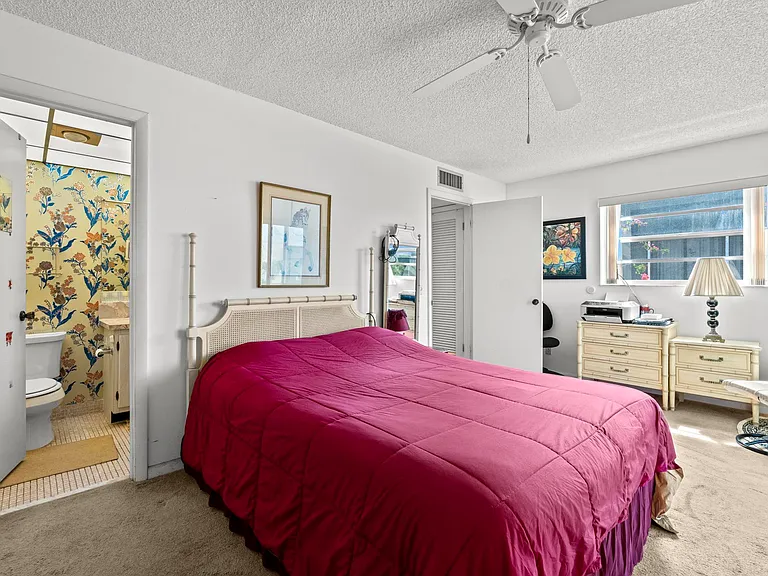 362 Burgundy Ave #H — Photo 21