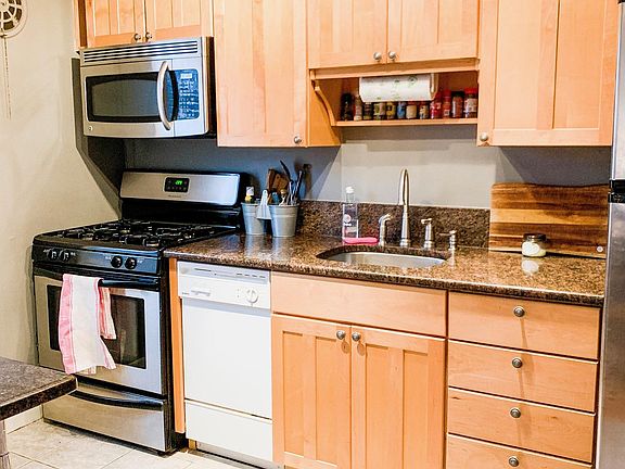 3rd image of 6711 W Wakefield Dr APT C1