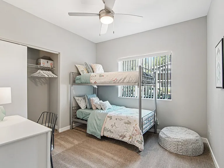The Cove Apartments — Photo 25