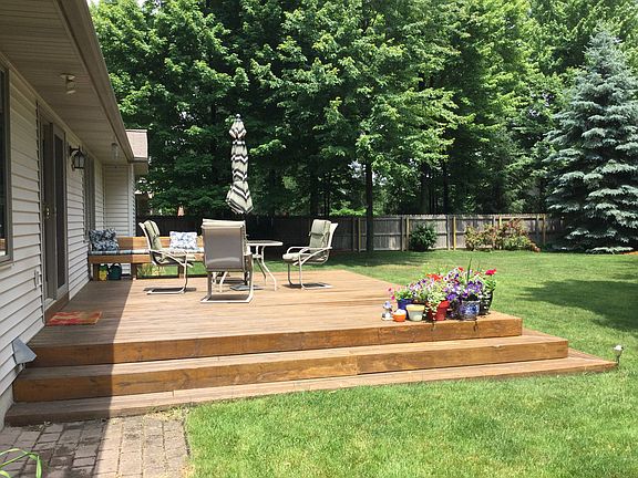 Relax on the deck or have fun with friends and grill your favorite specialty