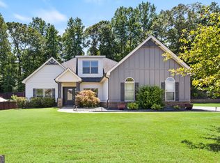 300 Savannah Dr, Senoia, GA 30276