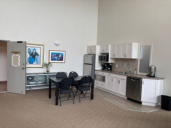 3rd image of 502 Bellevue Ave #2280