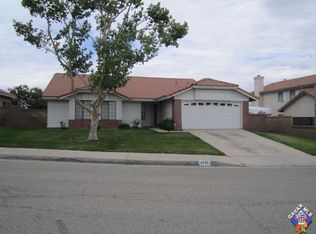 4735 Sungate Dr, Palmdale, CA 93551