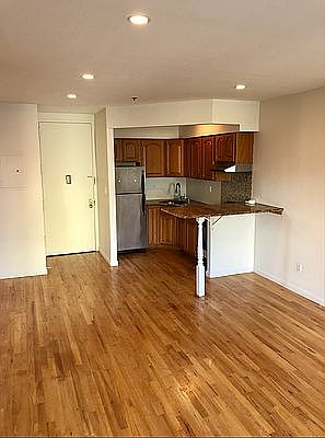 1st image of 2025 3rd Ave APT 4B