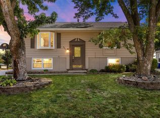 4601 Surrey Ct, Marion, IA 52302