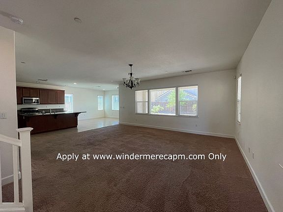 3rd image of 8428 Carcavelos Way