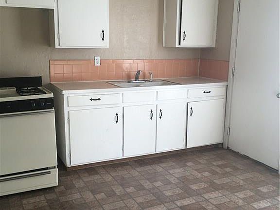 3rd image of 601 En 15th St APT A