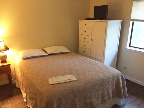 5th image of 6 Woodward Ave APT I6