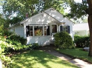 37 Argyle Rd, Arlington, MA 02476