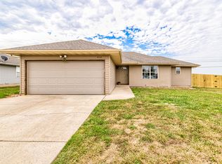 414 Sugar Ln, Clever, MO 65631