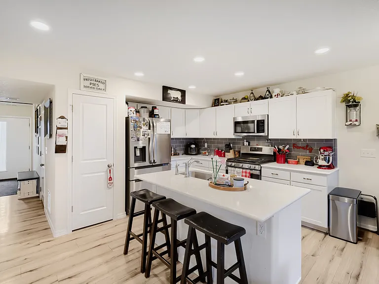 8023 Nico Way — Photo 6