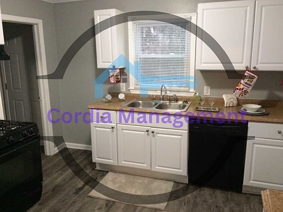3rd image of 2971 Dodson Dr