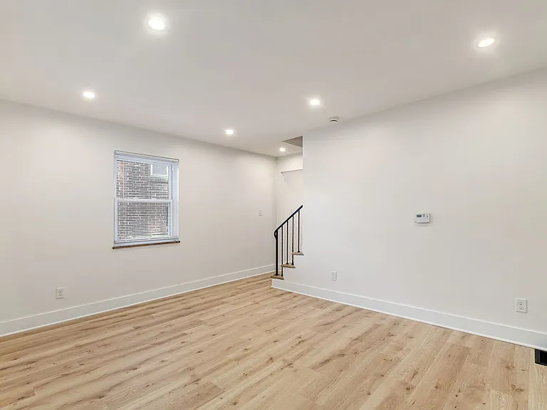 1014 Hilo Ln — Photo 2