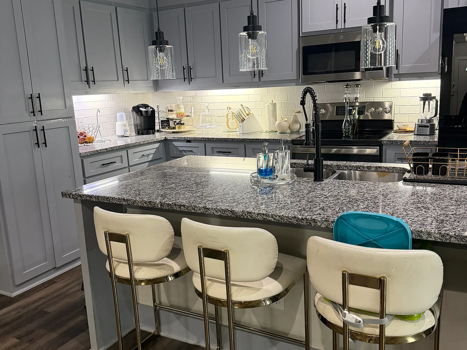 4 bed, 1768 sqft, $2,600 — Photo 3