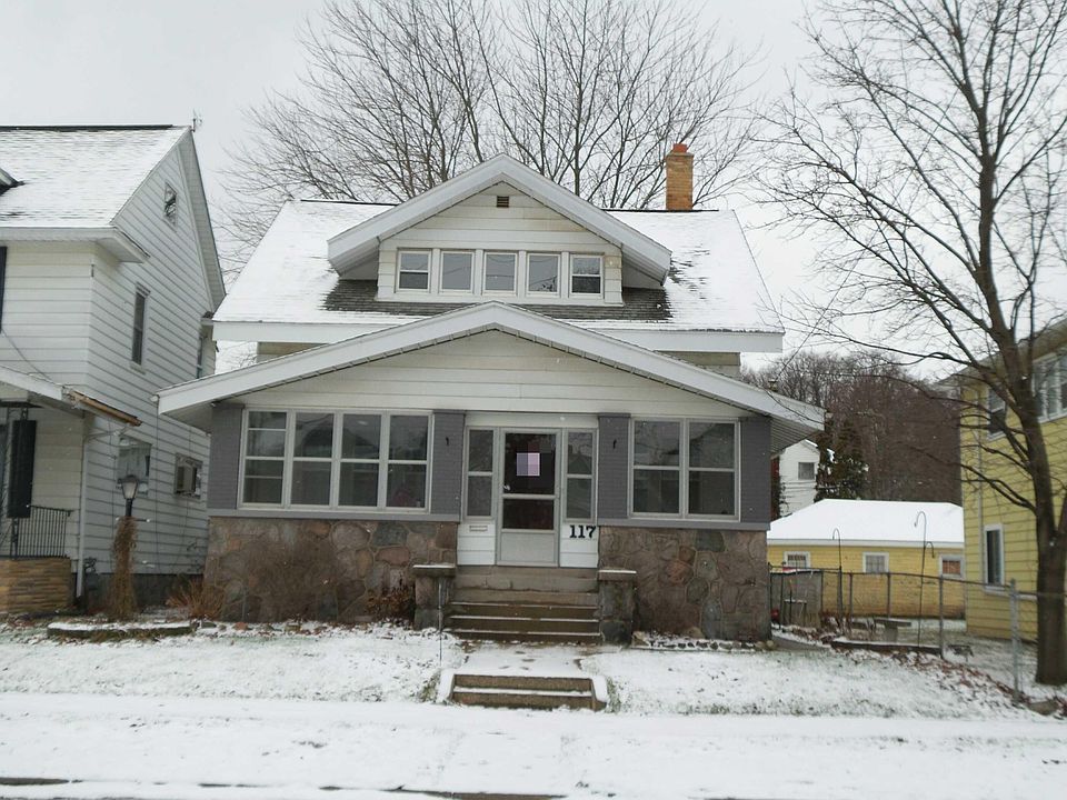 1st image of 117 Valley Ave NW