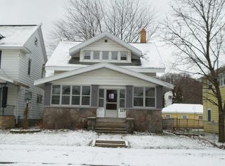 117 Valley Ave NW, Grand Rapids, MI 49504