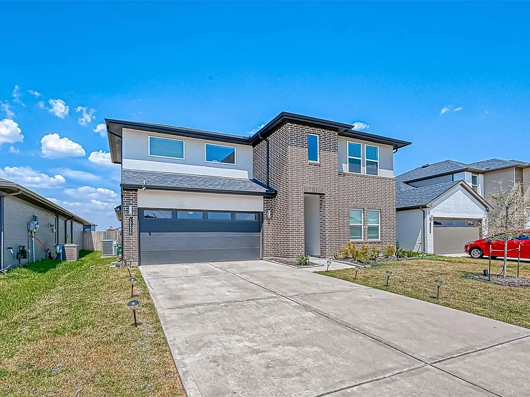 29526 Wilkerson Ln — Photo 1