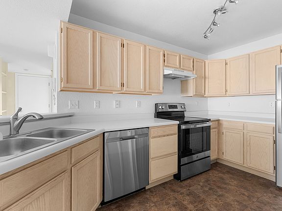3rd image of 1830 W Centennial Dr Unit 208