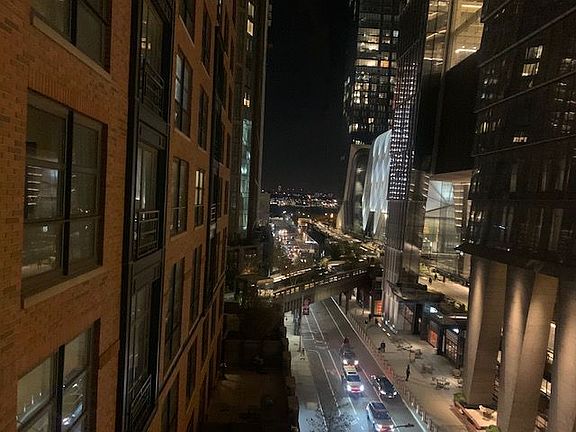 4th image of 500 W 30th St #7H
