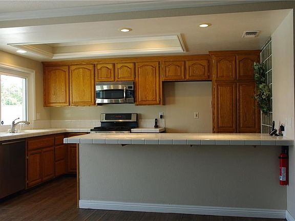 4th image of 6375 Holly Oak Dr