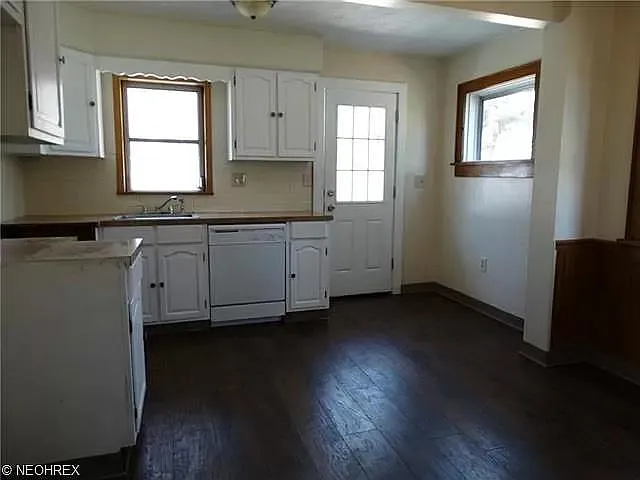 309 N Thomas Rd — Photo 9