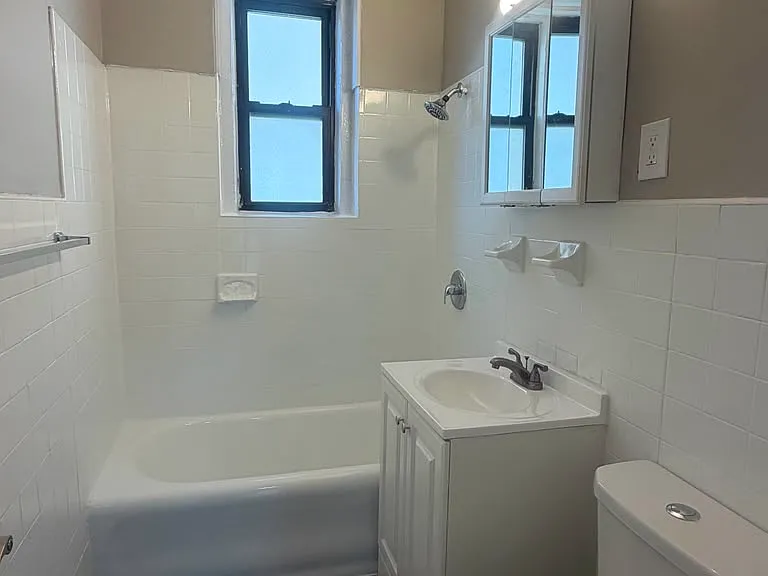 155 S Harrison St #904 — Photo 10