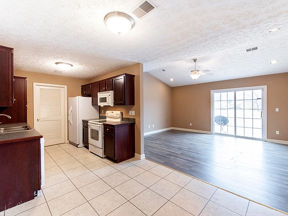 2nd image of 7803 Alfred Schlatter Dr #6