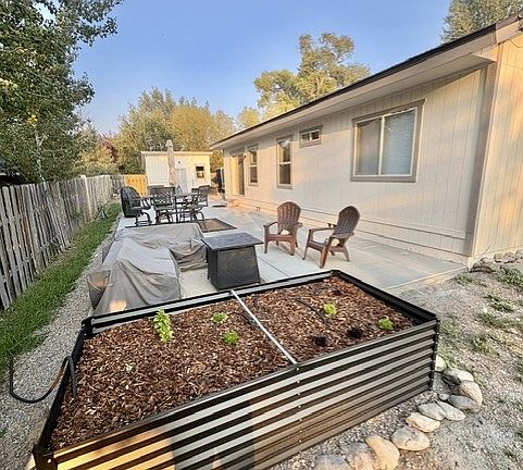 5th image of 1442 Sandhill Rd