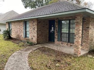 7246 Woodlett Dr, Baton Rouge, LA 70818