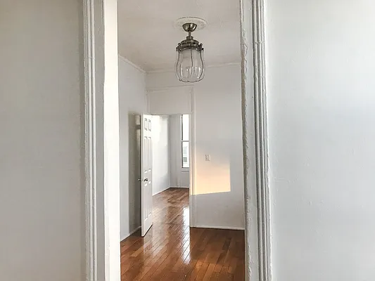 Rented by Nest Seekers International | media 16