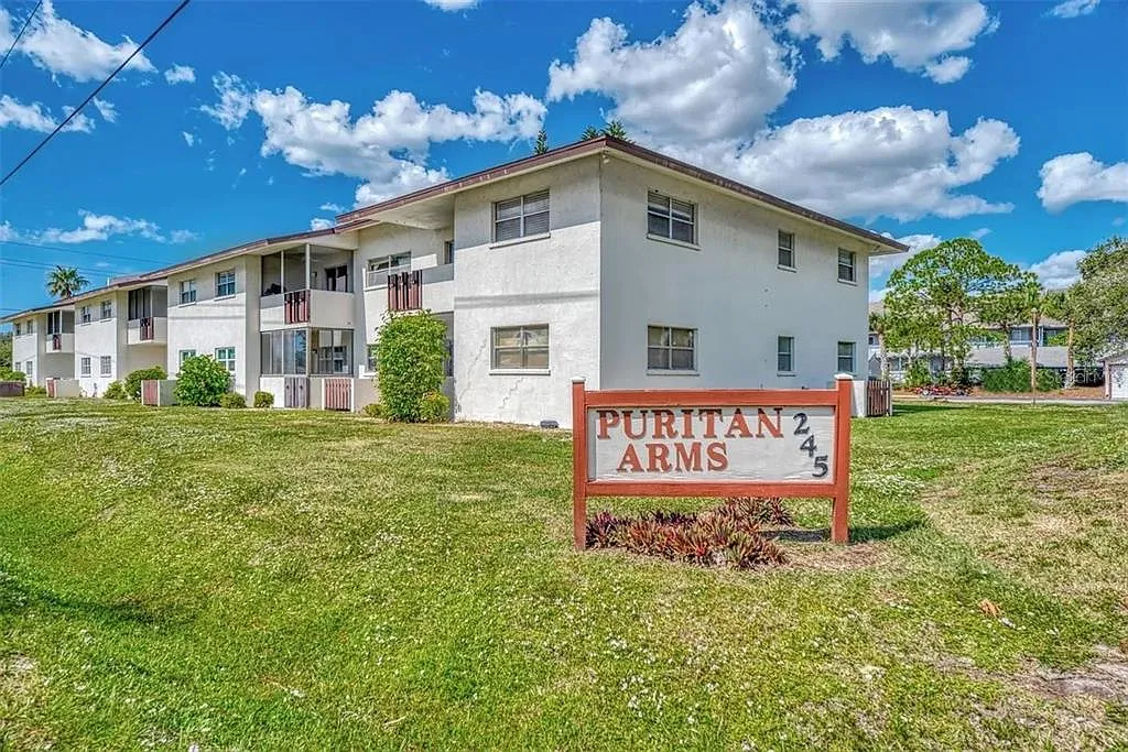 2 bed, 1.5 bath, 954 sqft, $1,500 — Photo 1