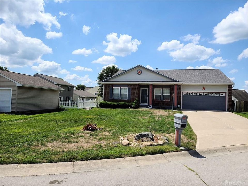 1st image of 403 Campeche Ct