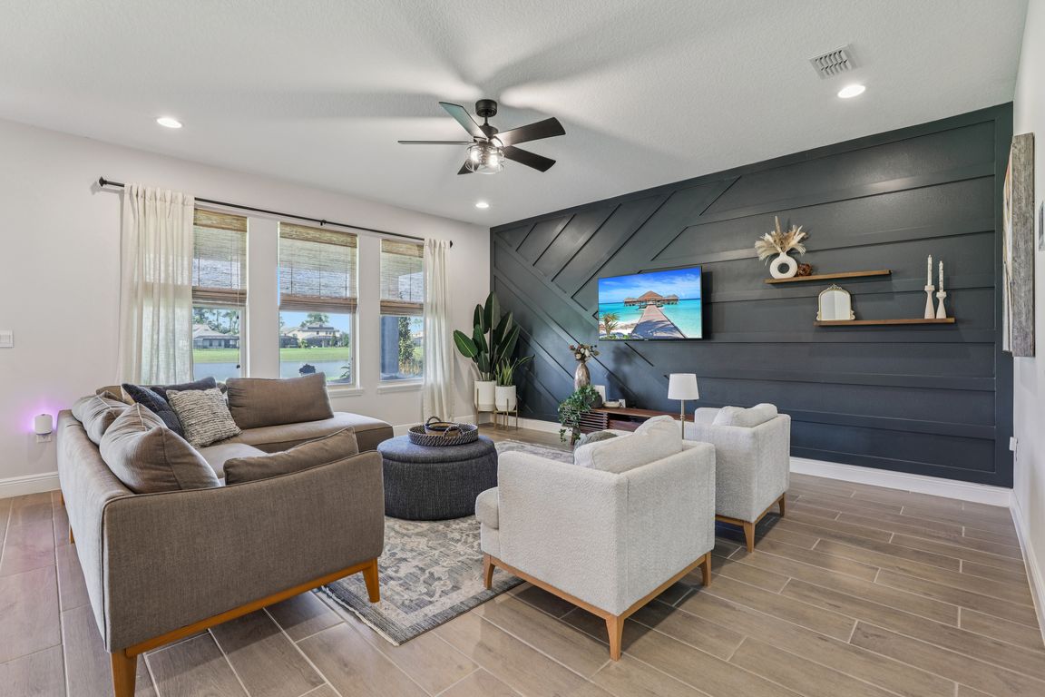 next background image