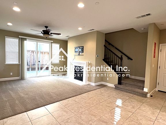 3rd image of 889 Blossom Rock Ln