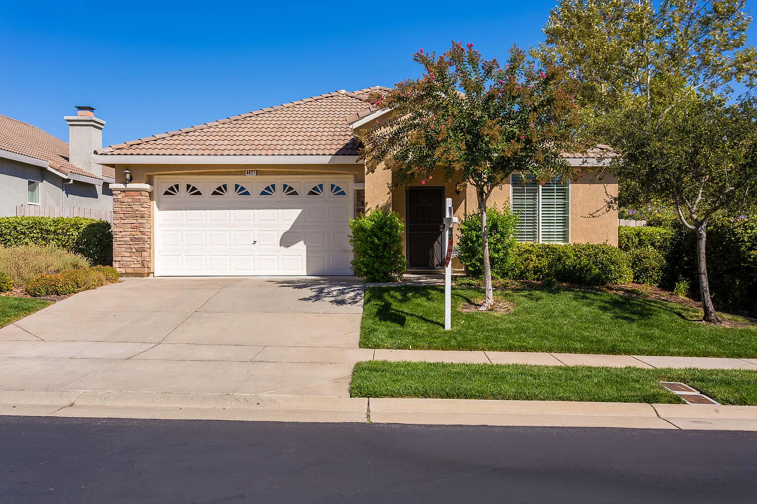 4621 Monte Mar Dr photo 1