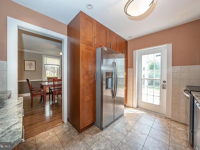 452 Rock Glen Dr — Photo 8