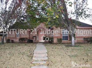 706 Purdue Dr, Waxahachie, TX 75165