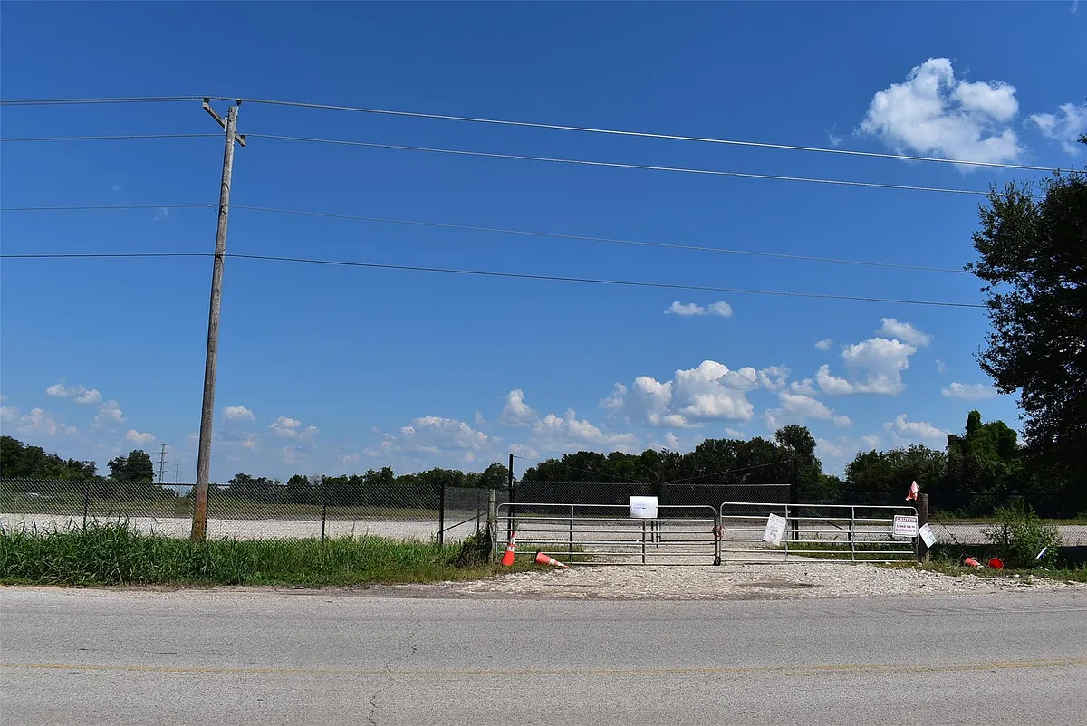 Building Photo - 8911 FM 524 Rd