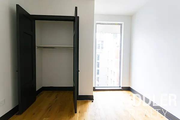 Rented by The KCI Group | media 36