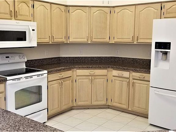 4th image of 570 Park Estates Sq