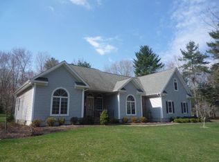 222 Butlertown Rd, Waterford, CT 06385