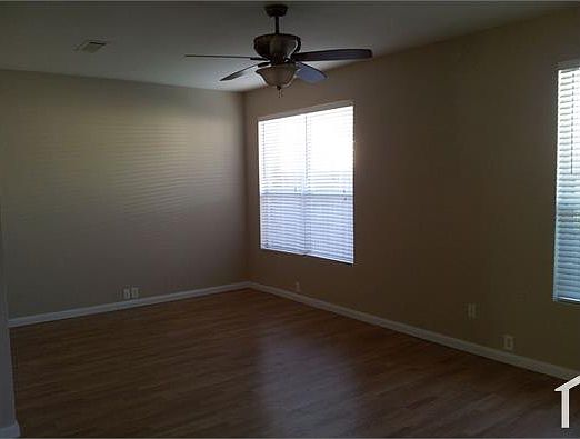 4th image of 2637 Tilden Dr