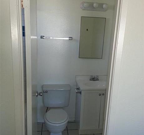 5th image of 3998 Caseman Ave