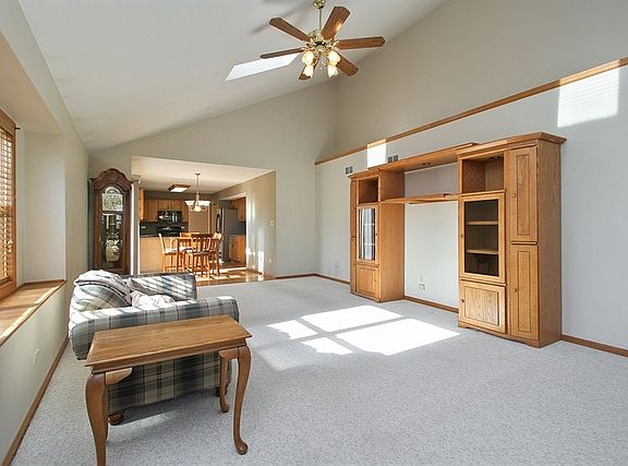 2nd image of 1544 Stefanie Ln