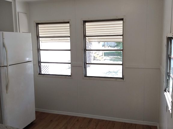 4th image of 5000 28th St N #40
